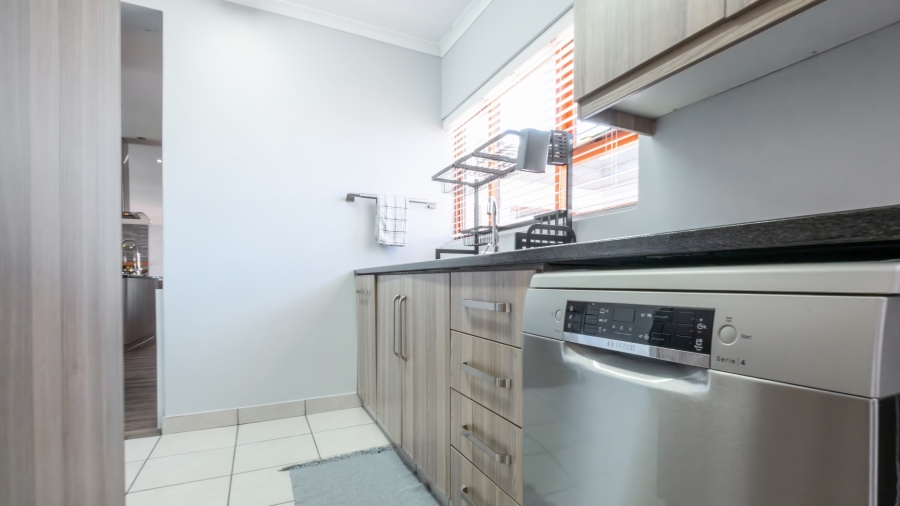 4 Bedroom Property for Sale in Heatherlands Western Cape
